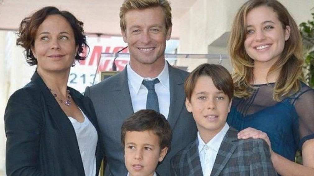 Звезда «Менталиста» Саймон Бейкер и его жена Ребекка Ригг